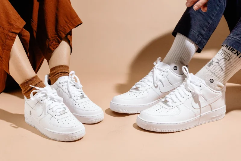 Top Women's Sneakers for Timeless Fashion